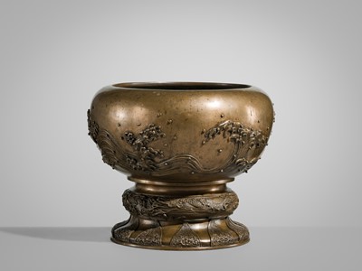 Lot 26 - NOGAWA: A BRONZE KORO WITH DRAGON AND WAVES