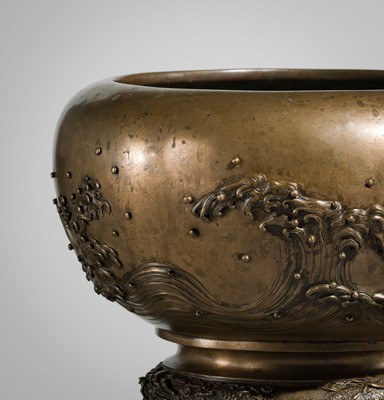 Lot 26 - NOGAWA: A BRONZE KORO WITH DRAGON AND WAVES