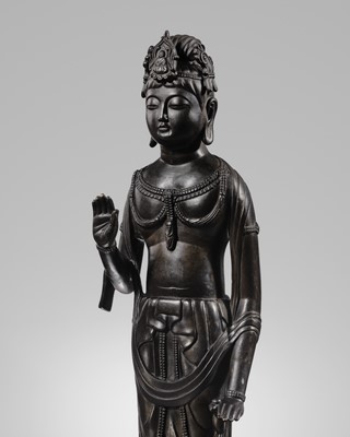 A LARGE BRONZE FIGURE OF YUME-CHIGAI KANNON BOSATSU, LATE EDO PERIOD