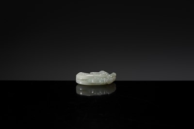 A JADE CARVING OF AN APSARA, 17TH-18TH CENTURY OR EARLIER