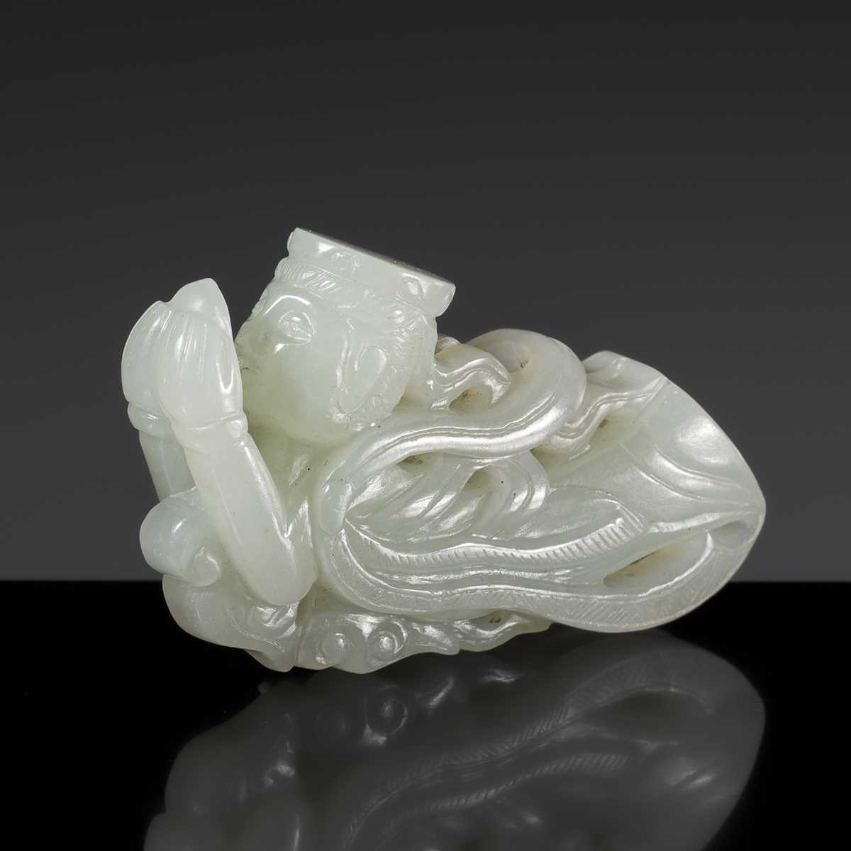 A JADE CARVING OF AN APSARA, 17TH-18TH CENTURY OR EARLIER