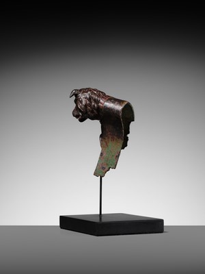 Lot 76 - A FINELY CAST ROMAN BRONZE ‘MOLOSSIAN DOG’ FULCRUM TERMINAL, MID-2ND CENTURY AD