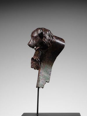Lot 76 - A FINELY CAST ROMAN BRONZE ‘MOLOSSIAN DOG’ FULCRUM TERMINAL, MID-2ND CENTURY AD