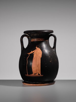 Lot 73 - AN ATTIC RED-FIGURED PELIKE, MANNER OF THE SABOUROFF PAINTER, CIRCA 450 BC, WITH A FEMALE FIGURE IN PENELOPE ICONOGRAPHY