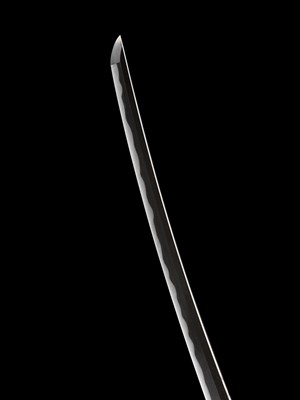 KANEMASA: AN ECHIZEN WAKIZASHI IN FINE KOSHIRAE AND SHIRASAYA WITH NBTHK TOKUBETSU HOZON TOKEN CERTIFICATES FOR THE MOUNTING AND BLADE