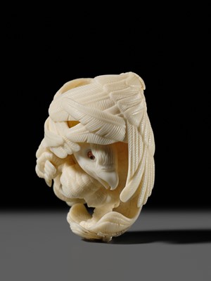 Lot 151 - IKKU: A MASTERFUL IVORY NETSUKE OF AN EAGLE