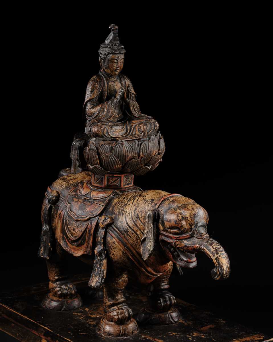 Lot 162 - A SUPERB AND VERY RARE CARVED WOOD FIGURE OF FUGEN BOSATSU ON ELEPHANT, KAMAKURA PERIOD, THE DATING CONFIRMED BY A C14 TEST