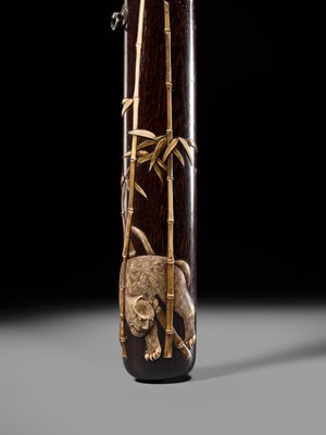 Lot 71 - HASEGAWA IKKO: A SUPERB AND VERY LARGE KISERUZUTSU DEPICTING TIGER AND BAMBOO