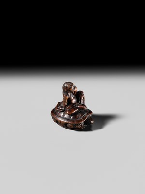 Lot 123 - A SMALL AND FINE WOOD NETSUKE OF URASHIMA TARO