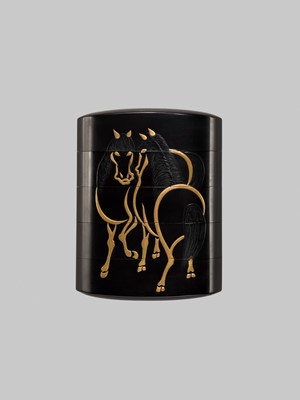 Lot 12 - ZESHIN: A LARGE FOUR-CASE LAQUER INRO WITH HORSES
