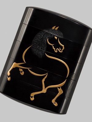 Lot 12 - ZESHIN: A LARGE FOUR-CASE LAQUER INRO WITH HORSES