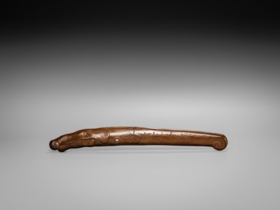 Lot 49 - AN INSCRIBED WOOD BOKUTO (DOCTOR’S SWORD) OF A SHACHIHOKO (DRAGONFISH)