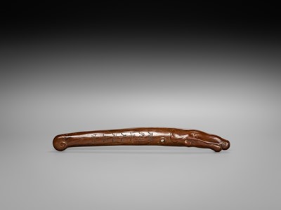 Lot 49 - AN INSCRIBED WOOD BOKUTO (DOCTOR’S SWORD) OF A SHACHIHOKO (DRAGONFISH)