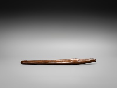 Lot 49 - AN INSCRIBED WOOD BOKUTO (DOCTOR’S SWORD) OF A SHACHIHOKO (DRAGONFISH)