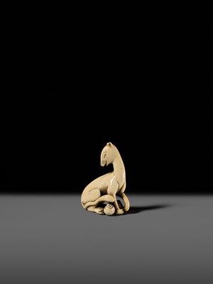 Lot 97 - A SUPERB AND RARE IVORY NETSUKE OF AN INARI FOX WITH TWO TAMA (SACRED JEWELS)
