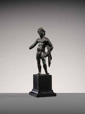 Lot 75 - AN ETRUSCAN BRONZE FIGURE OF A STANDING YOUTH, 2ND CENTURY BC