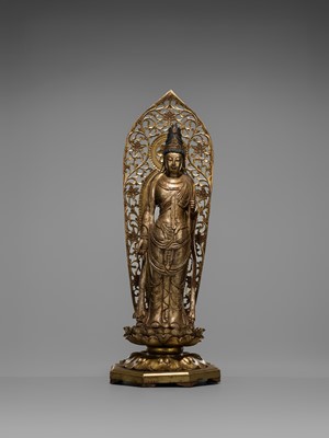A LARGE GILT-LACQUERED WOOD FIGURE OF AMIDA NYORAI