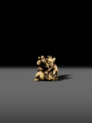 Lot 137 - SADATSUGU: A SUPERB IVORY NETSUKE OF INO HAYATA SLAYING THE NUE