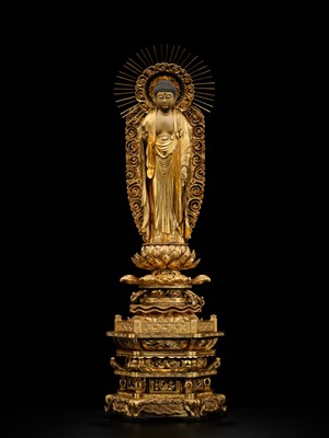 Lot 181 - A LARGE GILT WOOD FIGURE OF AMIDA NYORAI, BUDDHA OF INFINITE LIGHT, EDO PERIOD