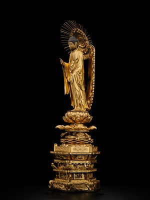 Lot 181 - A LARGE GILT WOOD FIGURE OF AMIDA NYORAI, BUDDHA OF INFINITE LIGHT, EDO PERIOD