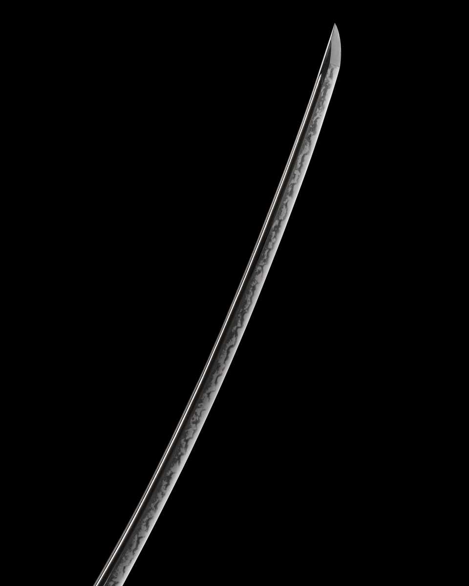 AN IMPRESSIVE KATANA IN SHIRASAYA