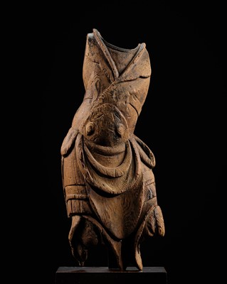 Lot 157 - A RARE CARVED WOOD TORSO OF SHITENNO, THE HEAVENLY KING, HEIAN PERIOD, THE DATING CONFIRMED BY A C14 TEST