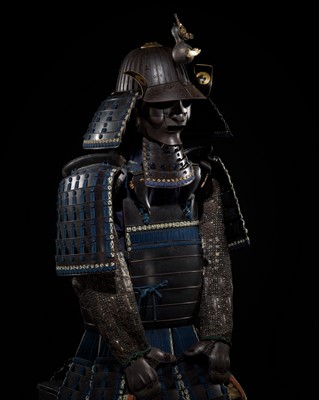 Lot 115 - A FINE GOMAI-DO GUSOKU (FIVE PIECE CUIRASS ARMOR) WITH SAKURA KAMON AND AN IRON SUJIBACHI KABUTO AND MENPO