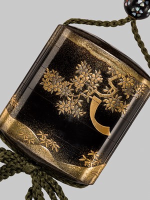 Lot 385 - KAJIKAWA: A SUPERB FOUR-CASE INLAID GOLD-LACQUER INRO SET WITH MINAMOTO NO YOSHITSUNE BESIDE A CHERRY TREE