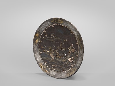 Lot 33 - INOUE OF KYOTO: A FINE KOMAI-STYLE MIXED-METAL-INLAID IRON DISH