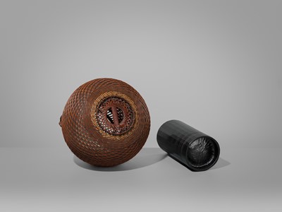 Lot 1557 - OKAZAKI CHIKUHOSAI II: A BAMBOO AND RATTAN HANAKAGO (FLOWER BASKET)