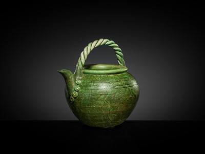 A GREEN-GLAZED MARBLED TEAPOT, LATE TANG DYNASTY-EARLY LIAO DYNASTY