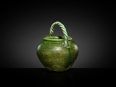 A GREEN-GLAZED MARBLED TEAPOT, LATE TANG DYNASTY-EARLY LIAO DYNASTY