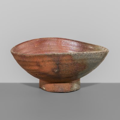 A KUTSUGATA BIZEN WARE TEA BOWL (CHAWAN)