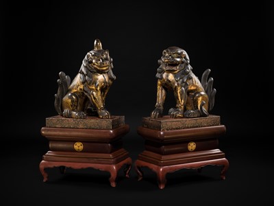 Lot 102 - AN IMPRESSIVE PAIR OF LARGE POLYCHROME AND GILT-LACQUERED WOOD KOMAINU (KOREAN GUARDIAN DOGS), KAMAKURA TO NANBOKUCHO PERIOD
