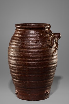 Lot 21 - AN IRON VASE IN THE FORM OF A TAKOTSUBO (OCTOPUS POT)