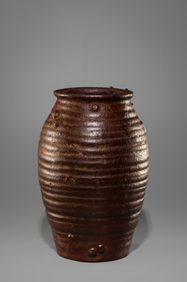 Lot 21 - AN IRON VASE IN THE FORM OF A TAKOTSUBO (OCTOPUS POT)