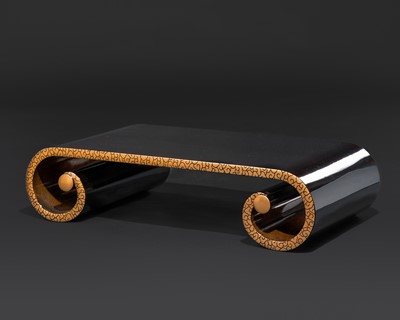 Lot 116 - AN ELEGANT LACQUER BUNDAI (WRITING TABLE)