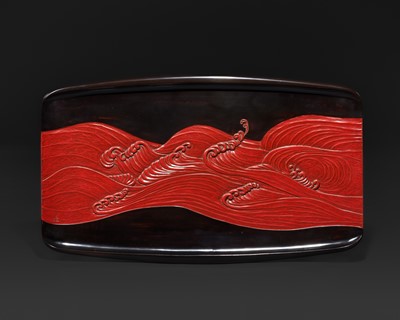 Lot 112 - YASUKAWA TATEI: A LARGE TSUISHU LACQUER TRAY DEPICTING TURBULENT WAVES