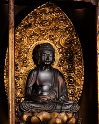 Lot 182 - A LARGE (78 CM) AND IMPRESSIVE GILT-LACQUERED WOOD ZUSHI (PORTABLE SHRINE) CONTAINING A FIGURE OF AMIDA NYORAI, 18TH CENTURY