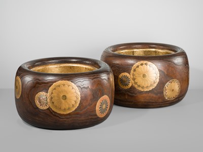 Lot 120 - ISSAI: A PAIR OF LACQUER PAULOWNIA WOOD HIBACHI (BRAZIER) WITH CHRYSANTHEMUM