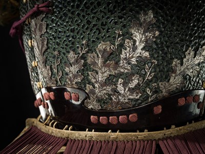 Lot 112 - AN IMPRESSIVE PURPLE LACED KAGA STYLE SUIT OF ARMOR WITH SAKAI CLAN MON AND AN IRON ZABOSHI KABUTO AND MYOCHIN MENPO