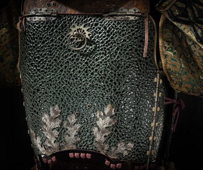 Lot 112 - AN IMPRESSIVE PURPLE LACED KAGA STYLE SUIT OF ARMOR WITH SAKAI CLAN MON AND AN IRON ZABOSHI KABUTO AND MYOCHIN MENPO