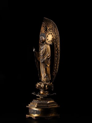 A VERY LARGE (130 CM) GILT-LACQUERED WOOD FIGURE OF AMIDA NYORAI, 18TH CENTURY