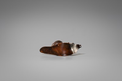Lot 5 - A SIGNED BRONZE OKIMONO OF A SNAIL