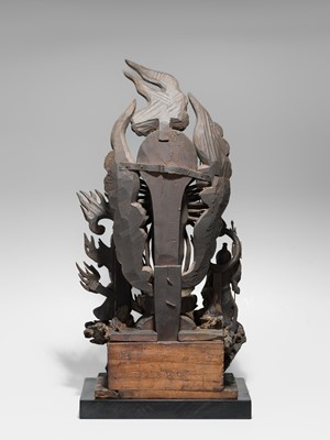 A LACQUERED WOOD FIGURE WITH A TRIAD OF KANNON BOSATSU AND ACOLYTES