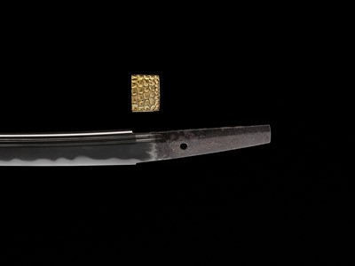 A WAKIZASHI IN SHIRASAYA WITH NBTHK KOSHU TOKUBETSU KICHO CERTIFICATE, ATTRIBUTED TO KANENOBU