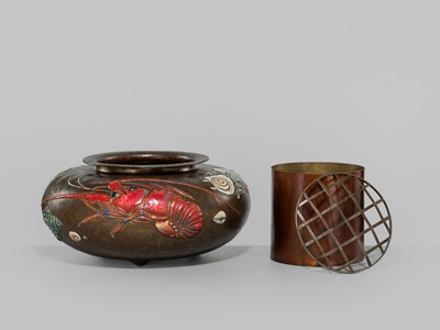 Lot 217 - ANDO JUBEI: A LARGE AND SUPERB CLOISONNÉ ENAMEL APPLIED ‘SEA LIFE’ INCENSE BURNER (KORO)