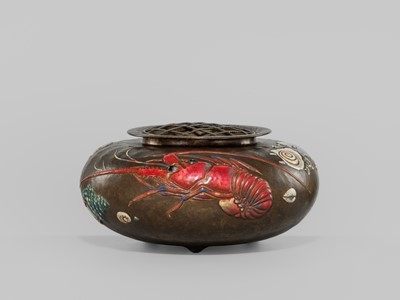 Lot 217 - ANDO JUBEI: A LARGE AND SUPERB CLOISONNÉ ENAMEL APPLIED ‘SEA LIFE’ INCENSE BURNER (KORO)