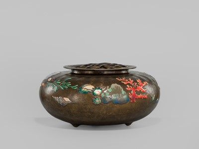 Lot 217 - ANDO JUBEI: A LARGE AND SUPERB CLOISONNÉ ENAMEL APPLIED ‘SEA LIFE’ INCENSE BURNER (KORO)