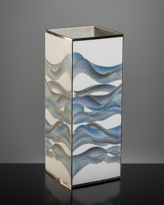 Lot 1085 - SHIBATA AKIRA: A FINE CLOISONNÉ FLOWER VASE